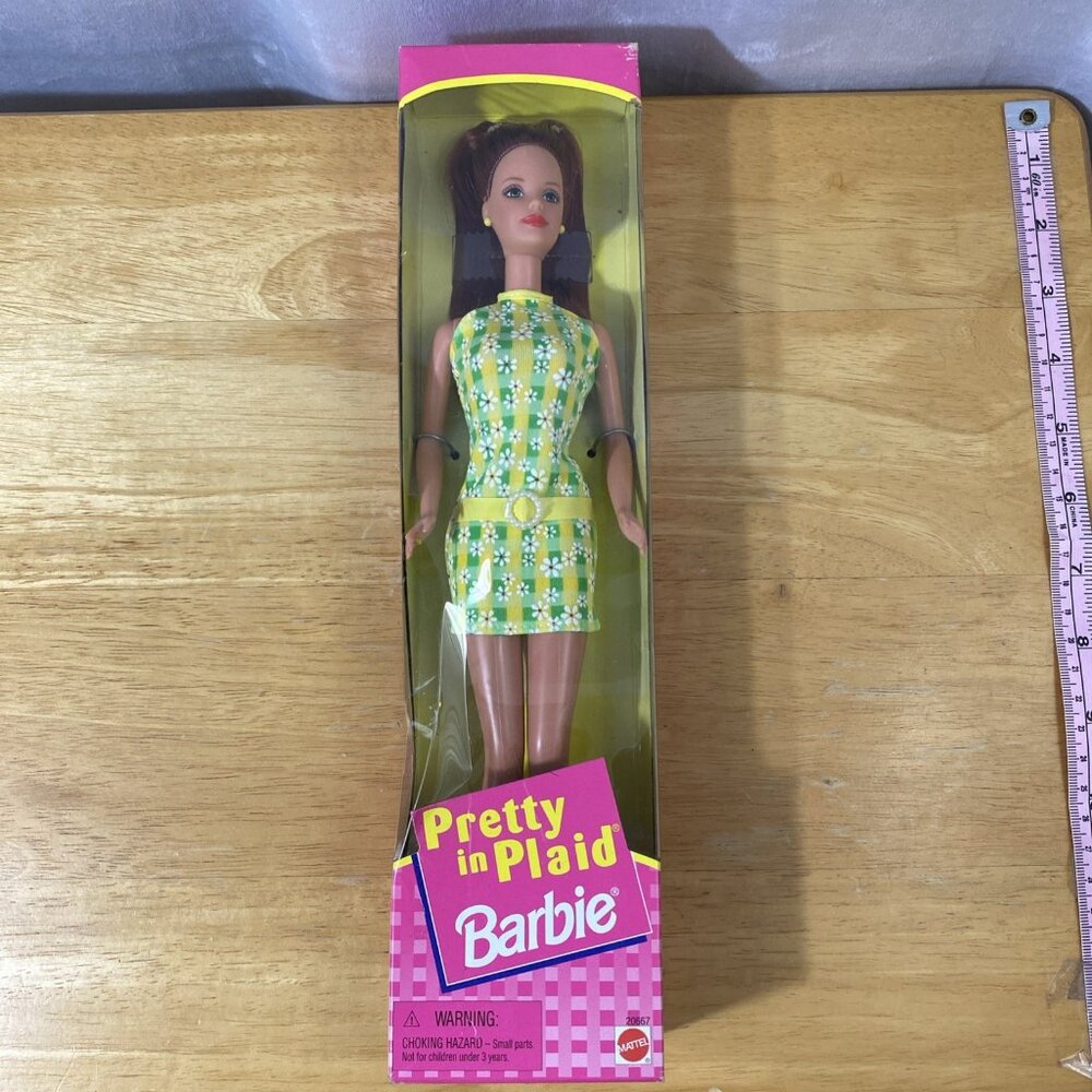Vintage Mattel Barbie Doll Pretty In Plaid 20667 Redhead Fashion Avenue